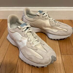 New Balance 327 Women’s 8.5